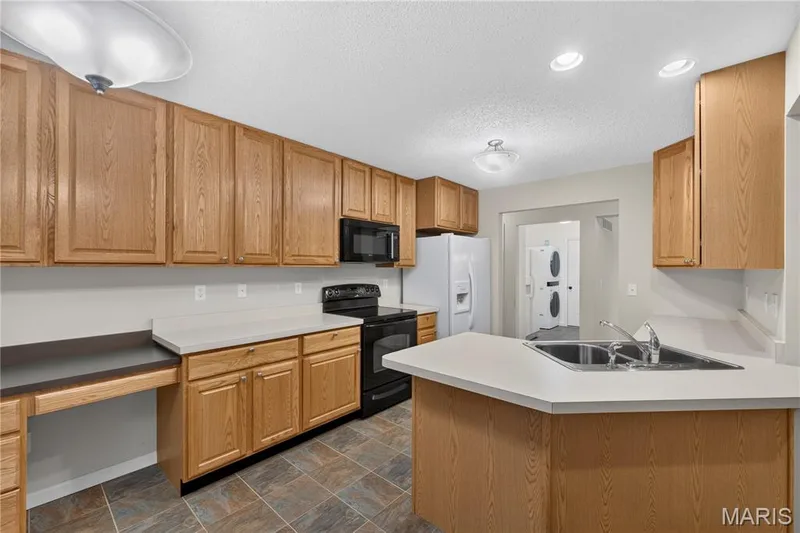 410 English Manor Drive, Wentzville, MO 63385 — listing photo 13 of 44