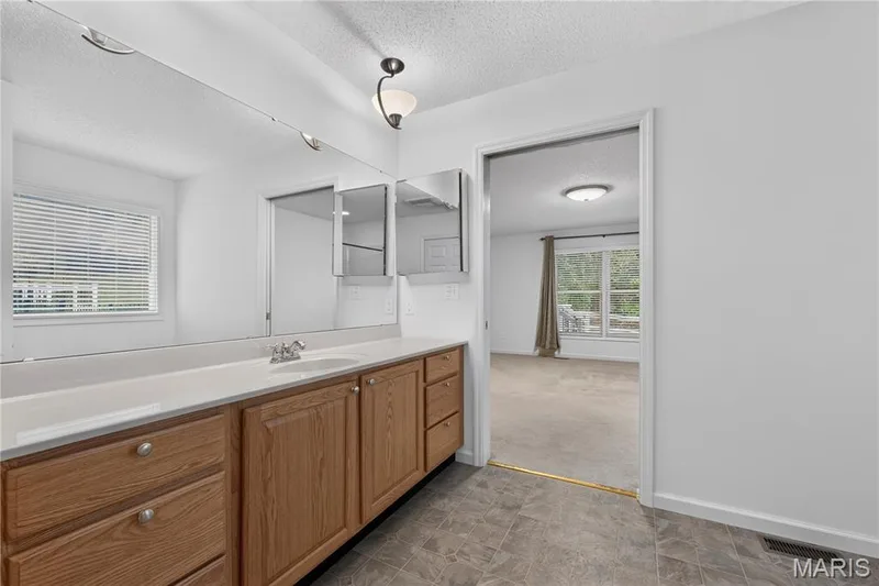 410 English Manor Drive, Wentzville, MO 63385 — listing photo 27 of 44