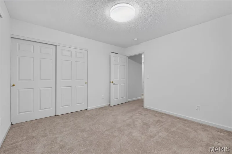 410 English Manor Drive, Wentzville, MO 63385 — listing photo 33 of 44