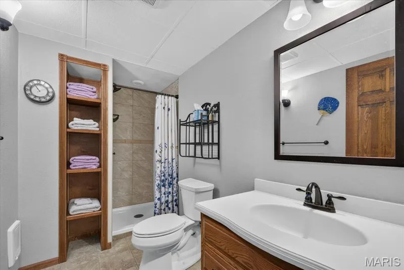 2057 Setters Hill Court, Chesterfield, MO 63017 — listing photo 22 of 38