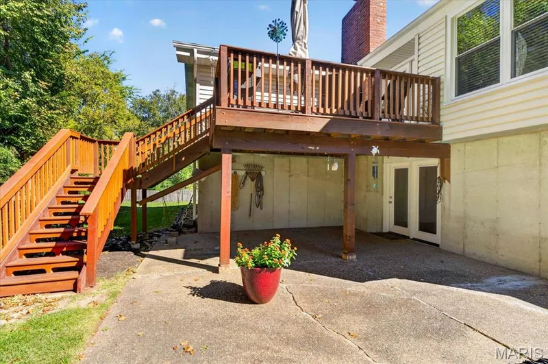 2057 Setters Hill Court, Chesterfield, MO 63017 — listing photo 29 of 38