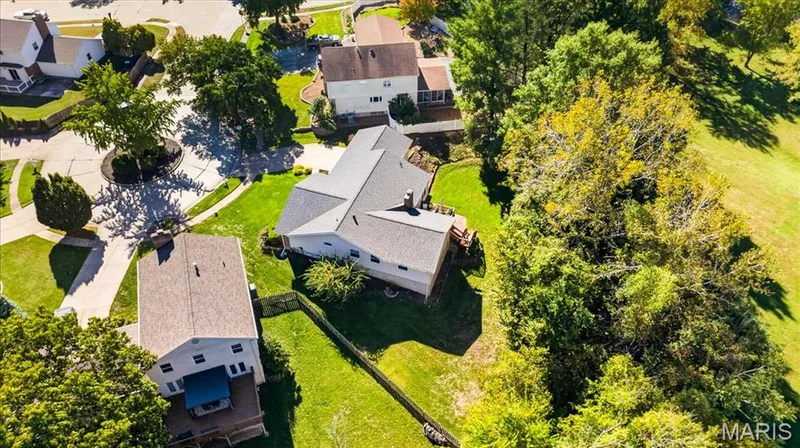 2057 Setters Hill Court, Chesterfield, MO 63017 — listing photo 33 of 38