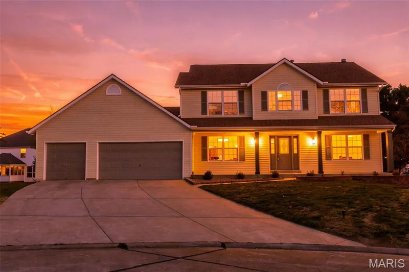 2414 Tuckahoe Circle, O'Fallon, MO 63368 — listing photo 3 of 63