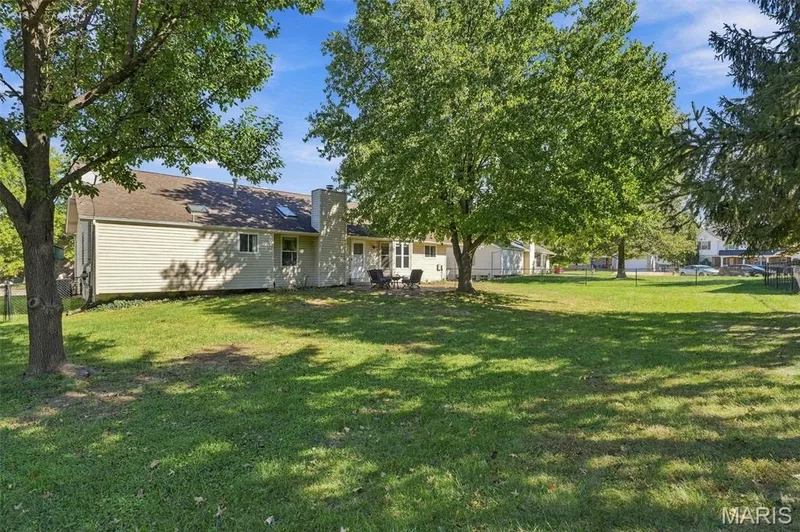 2153 Autumn Wood Drive, St Charles, MO 63303 — listing photo 46 of 61