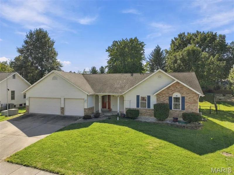 2153 Autumn Wood Drive, St Charles, MO 63303 — listing photo 50 of 61