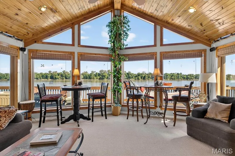 69 Weule Boat Harbor, St Charles, MO 63301 — listing photo 18 of 71