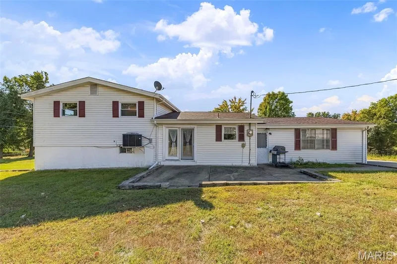 9 Pedrotti Lane, O'Fallon, MO 63366 — listing photo 6 of 71