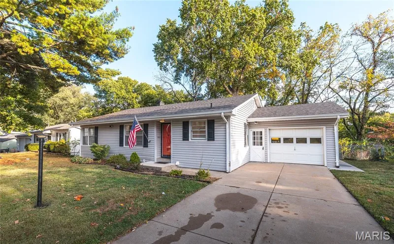 908 Barton Place, St Charles, MO 63301 — listing photo 4 of 43