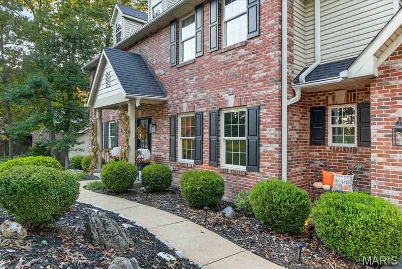 16547 Lancaster Estates Drive, Wildwood, MO 63040 — listing photo 2 of 51