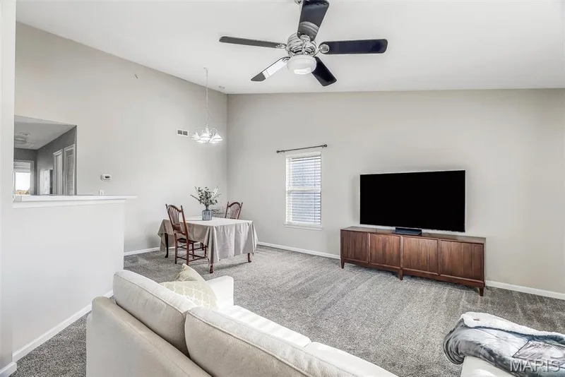 668 Homerun Drive, O'Fallon, MO 63366 — listing photo 3 of 31
