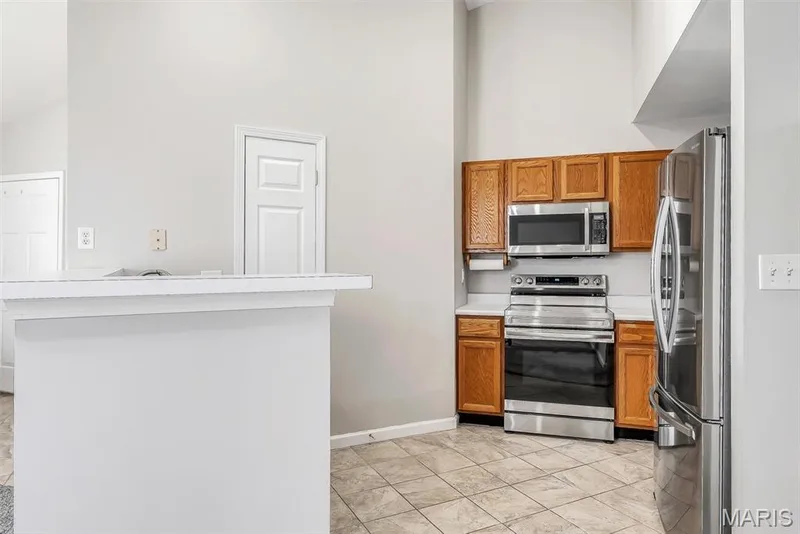 668 Homerun Drive, O'Fallon, MO 63366 — listing photo 8 of 31