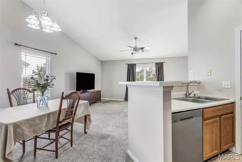 668 Homerun Drive, O'Fallon, MO 63366 — listing photo 11 of 31