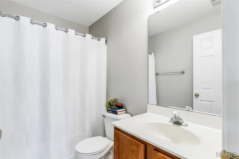 668 Homerun Drive, O'Fallon, MO 63366 — listing photo 12 of 31