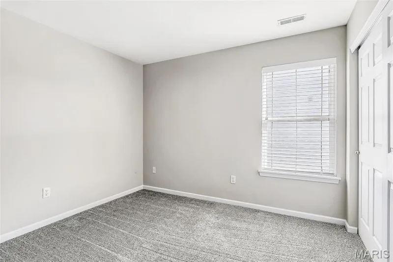 668 Homerun Drive, O'Fallon, MO 63366 — listing photo 13 of 31