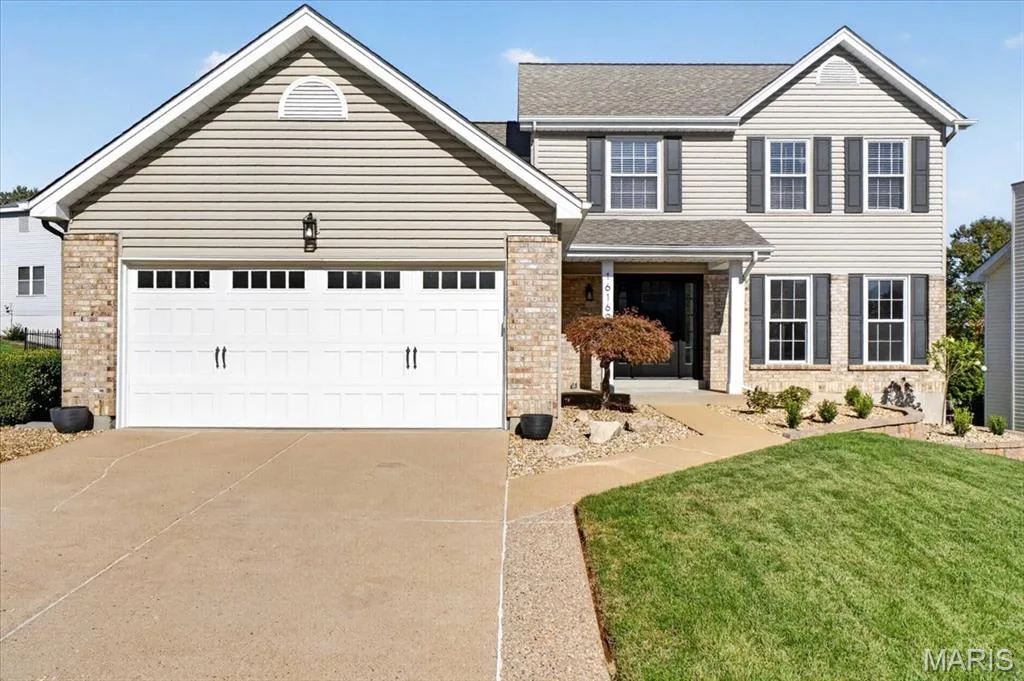 16162 Port Of Nantucket Drive, Wildwood, MO 63040 — listing photo 1 of 57