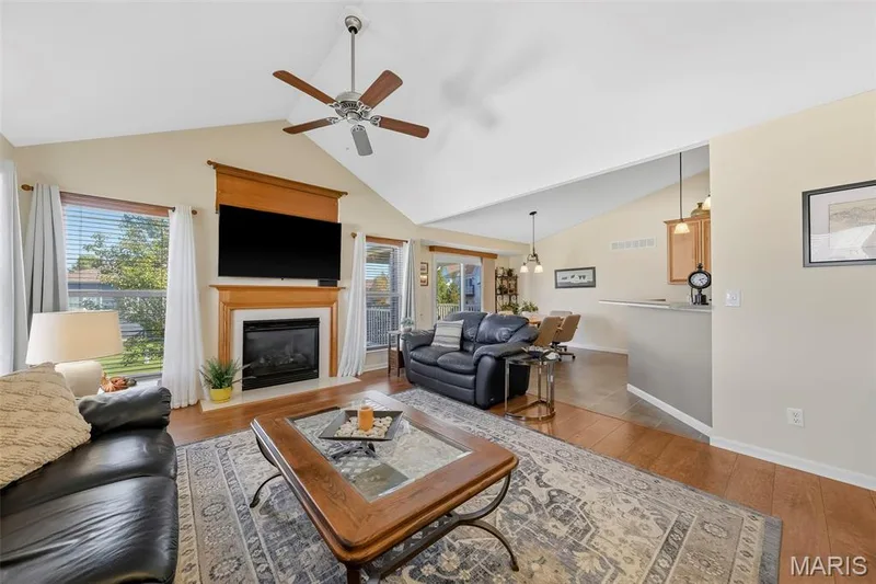 225 Pierce View Circle, Wentzville, MO 63385 — listing photo 5 of 39