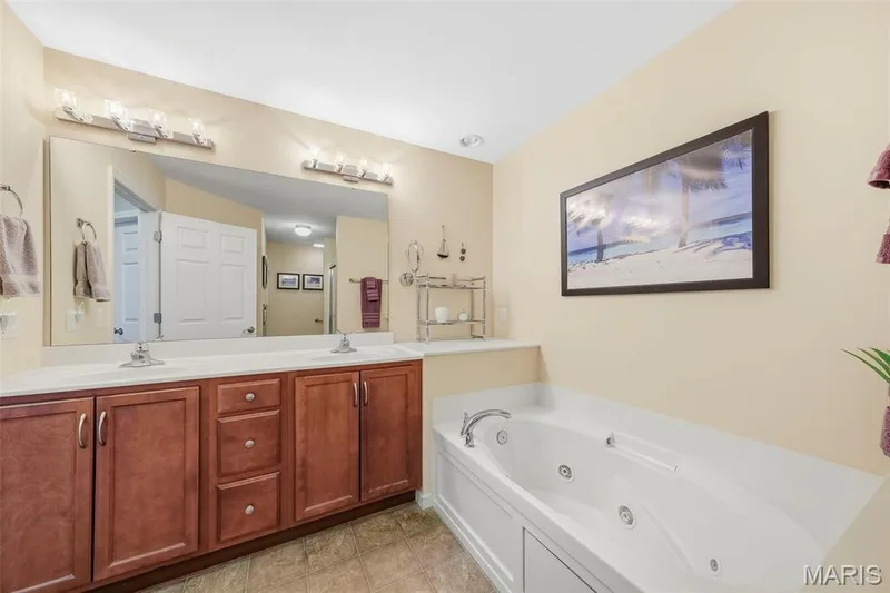 225 Pierce View Circle, Wentzville, MO 63385 — listing photo 16 of 39