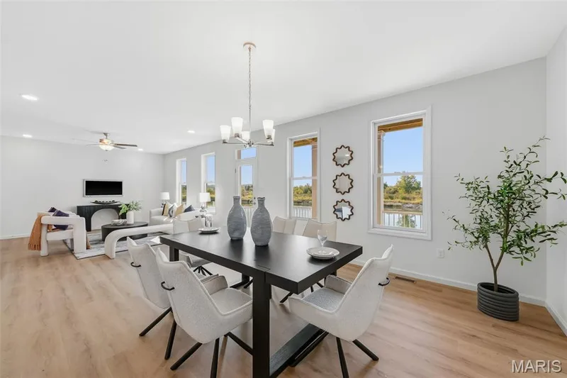 Separate dining area — 2994 Memphis Street, St Charles, MO 63301