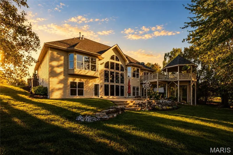 2221 Blue Lake Drive, Wentzville, MO 63385 — listing photo 3 of 42