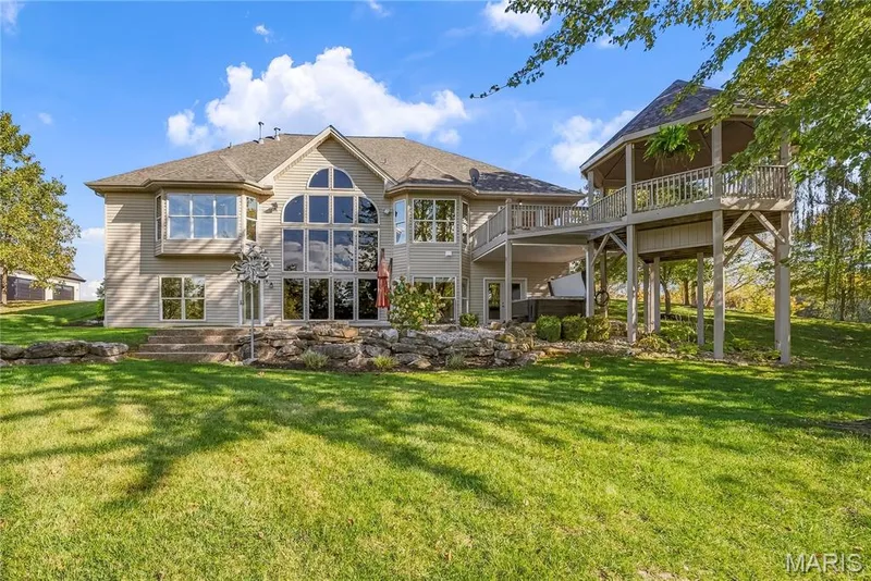 2221 Blue Lake Drive, Wentzville, MO 63385 — listing photo 5 of 42