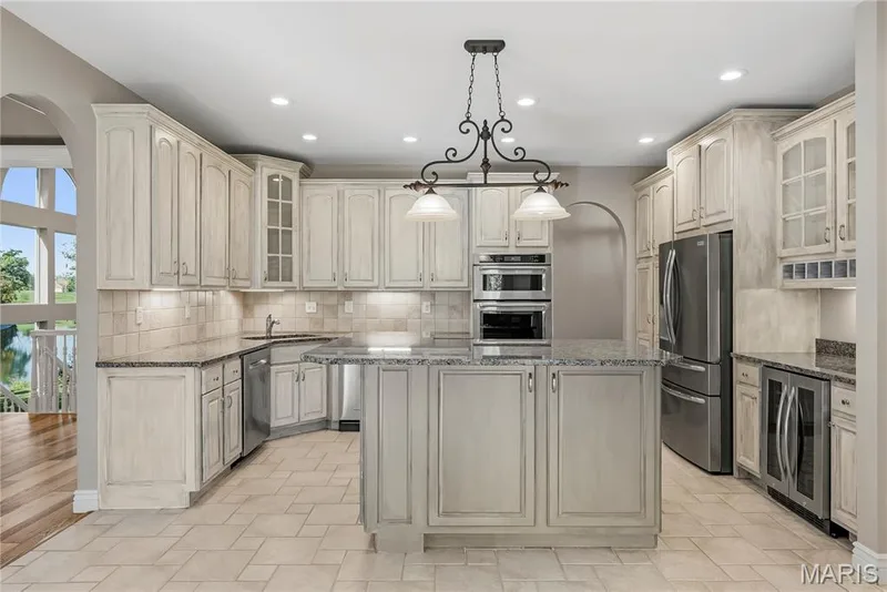 Beautifully updated kitchen — 2221 Blue Lake Drive, Wentzville, MO 63385