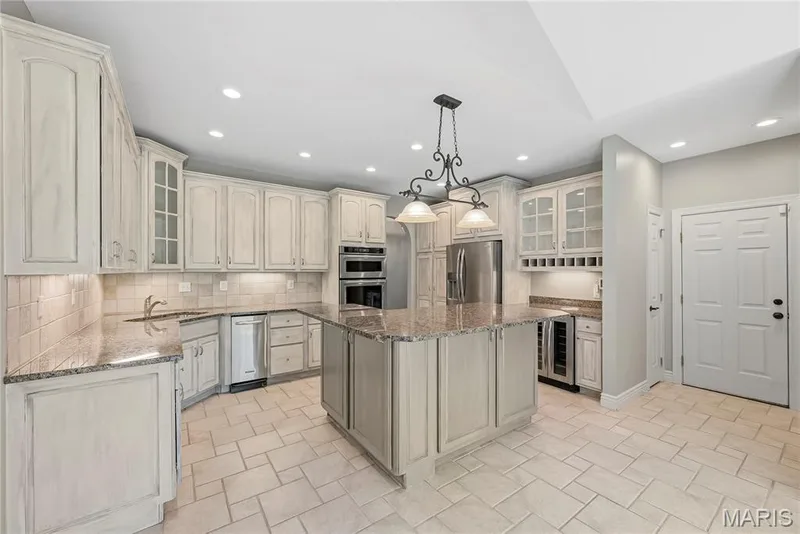 2221 Blue Lake Drive, Wentzville, MO 63385 — listing photo 12 of 42