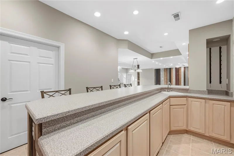 LL Wet bar — 2221 Blue Lake Drive, Wentzville, MO 63385