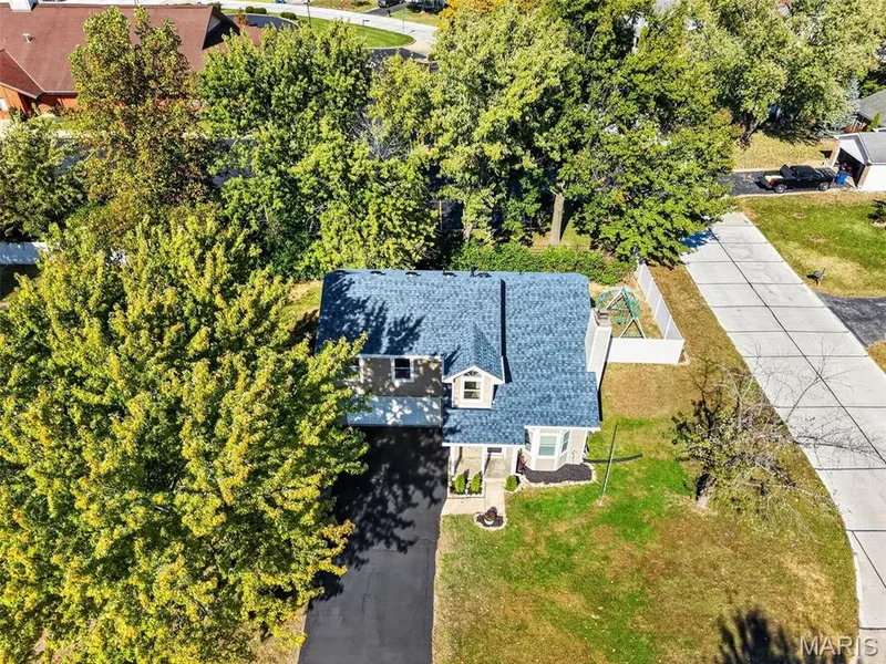 IKO Dynasty Class 3 impact resistant performance shingles — 600 Turtle Creek Court, St Peters, MO 63376