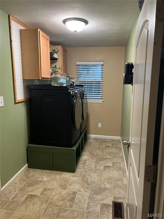 Address withheld by seller, St Peters, MO 63376 — listing photo 10 of 31