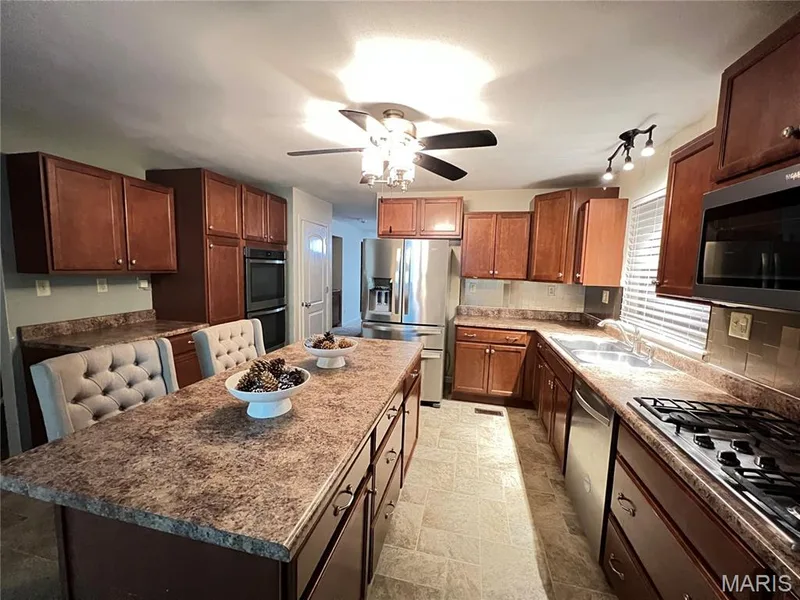 Address withheld by seller, St Peters, MO 63376 — listing photo 15 of 31