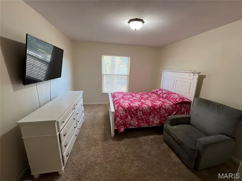 Address withheld by seller, St Peters, MO 63376 — listing photo 20 of 31