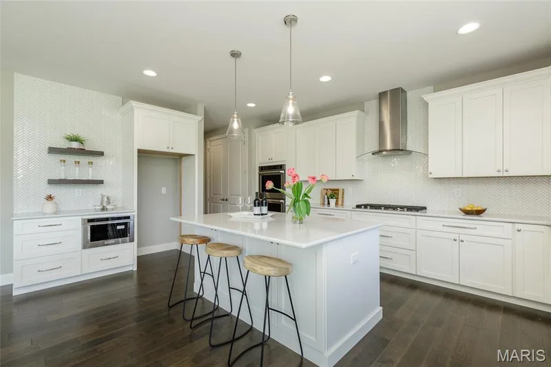 Photo representation of a similar home.  Some features shown may be optional. — 1 TBB Glenhurst II @ Windsor Park, Lake St. Louis, MO 63367