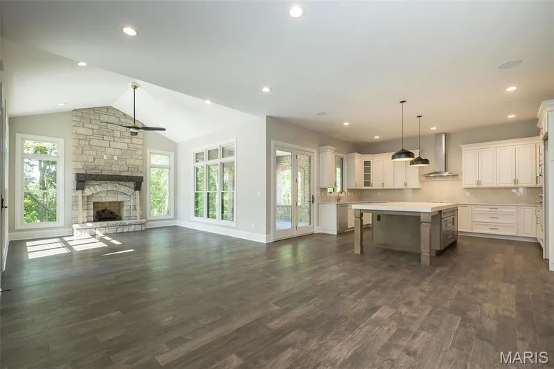 805 Silver Buck Lane, Chesterfield, MO 63005 — listing photo 17 of 50