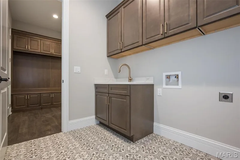 805 Silver Buck Lane, Chesterfield, MO 63005 — listing photo 33 of 50
