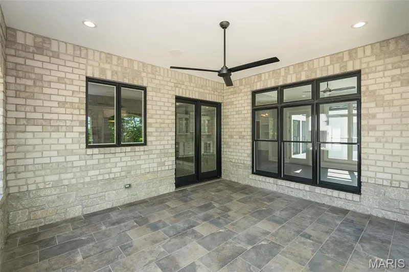 805 Silver Buck Lane, Chesterfield, MO 63005 — listing photo 37 of 50