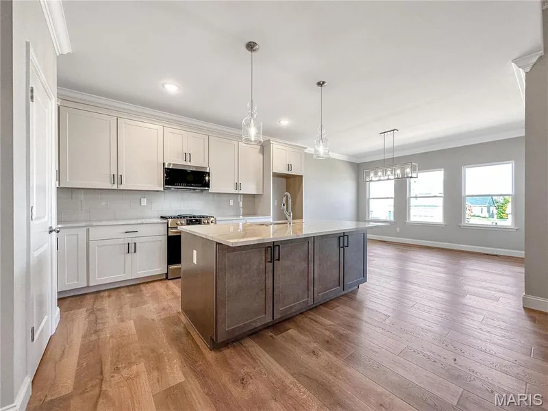 Photos are of previously built home and show many upgrades. — Huntington II @ Stone Canyon, Foristell, MO 63348