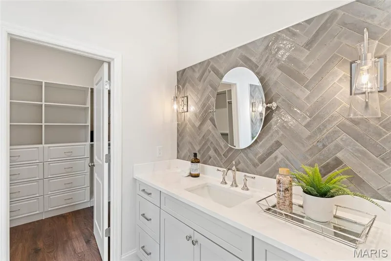 Photos are of Stone Canyon Sherwood Display and show many upgrades. — Sherwood @ Stone Canyon, Foristell, MO 63348