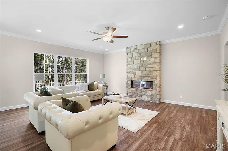Great room with optional fireplace. — Cypress-Ests @ Schaper Farms, Foristell, MO 63348