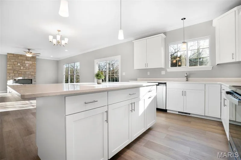 Standard kitchen view facing great room. (Photo of previously built Sycamore - upgrades may be shown) — Sycamore-Ests @ Schaper Farms, Foristell, MO 63348