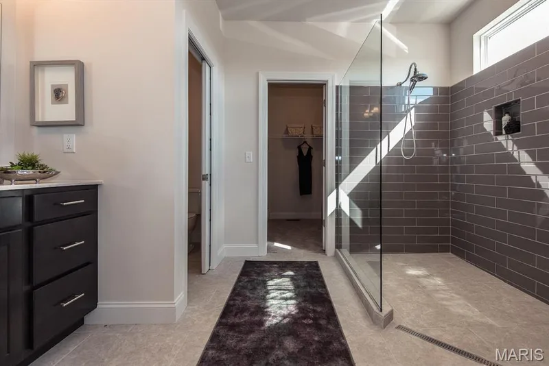 Optional Zero entry ceramic tile shower (Standard is LOW ENTRY) — 0 Universal Design Prairie Bluff, Cottleville, MO 63304