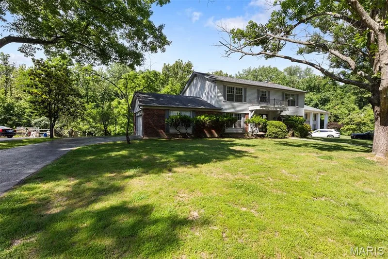 14336 Bramblewood Court, Chesterfield, MO 63017 — listing photo 39 of 40