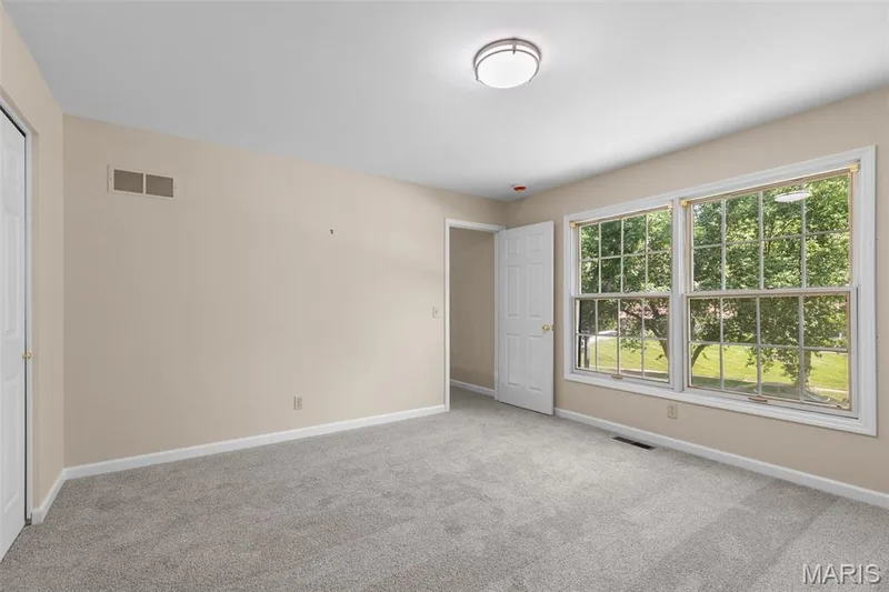 14336 Bramblewood Court, Chesterfield, MO 63017 — listing photo 29 of 40