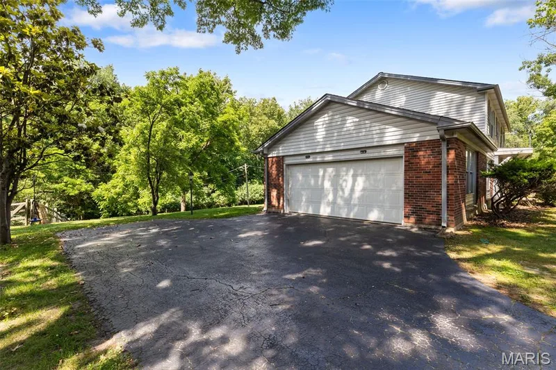 14336 Bramblewood Court, Chesterfield, MO 63017 — listing photo 40 of 40