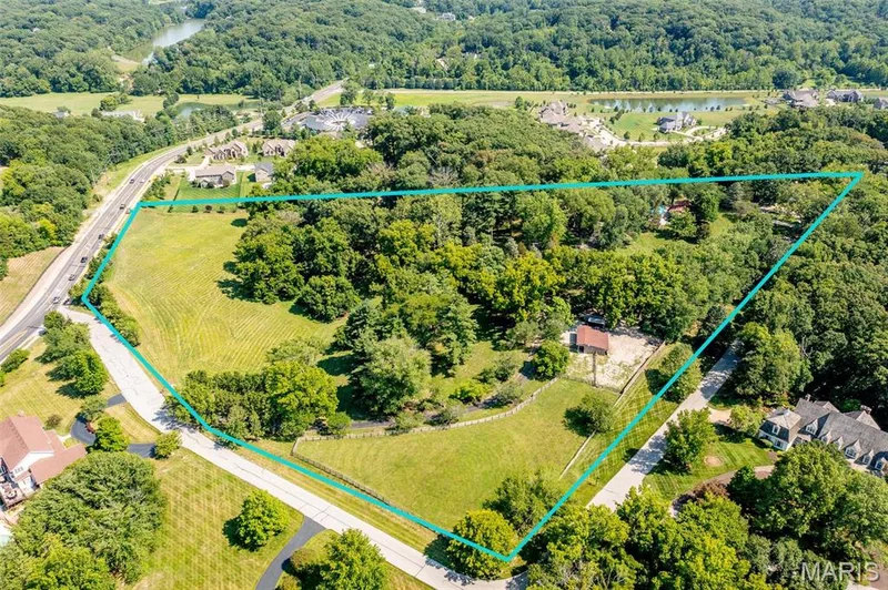 1577 Kehrs Mill Road, Chesterfield, MO 63005 — listing photo 3 of 66