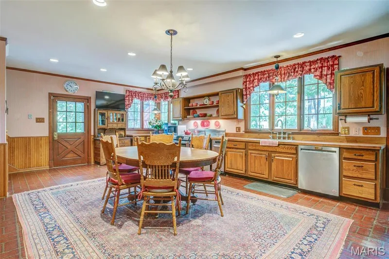1577 Kehrs Mill Road, Chesterfield, MO 63005 — listing photo 7 of 66